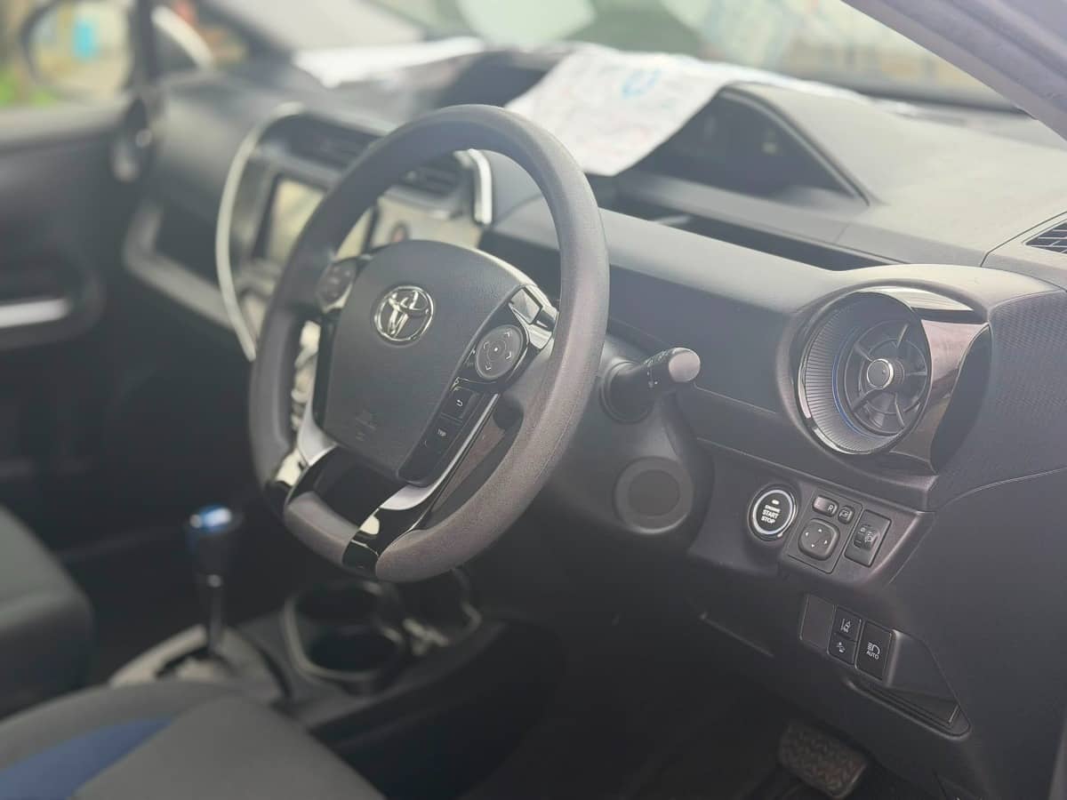 2021 Toyota Aqua photo 10