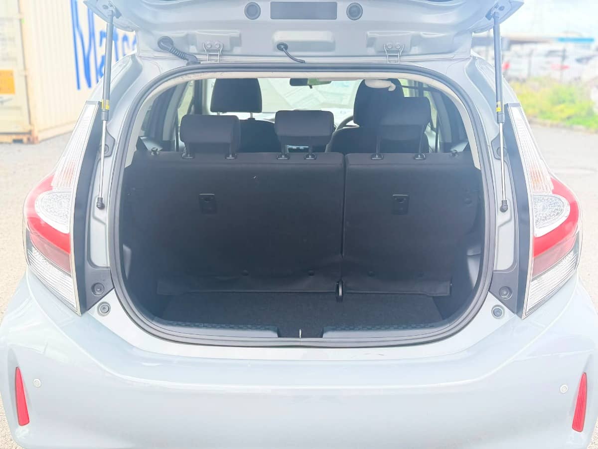 2021 Toyota Aqua photo 9