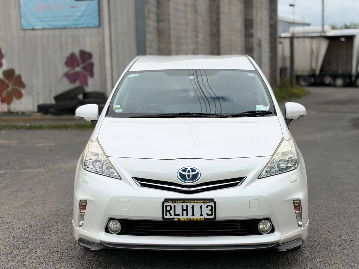 2014 Toyota Prius photo 7
