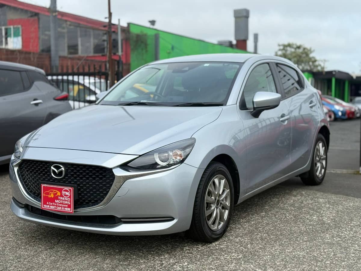 2020 Mazda 2 photo 3