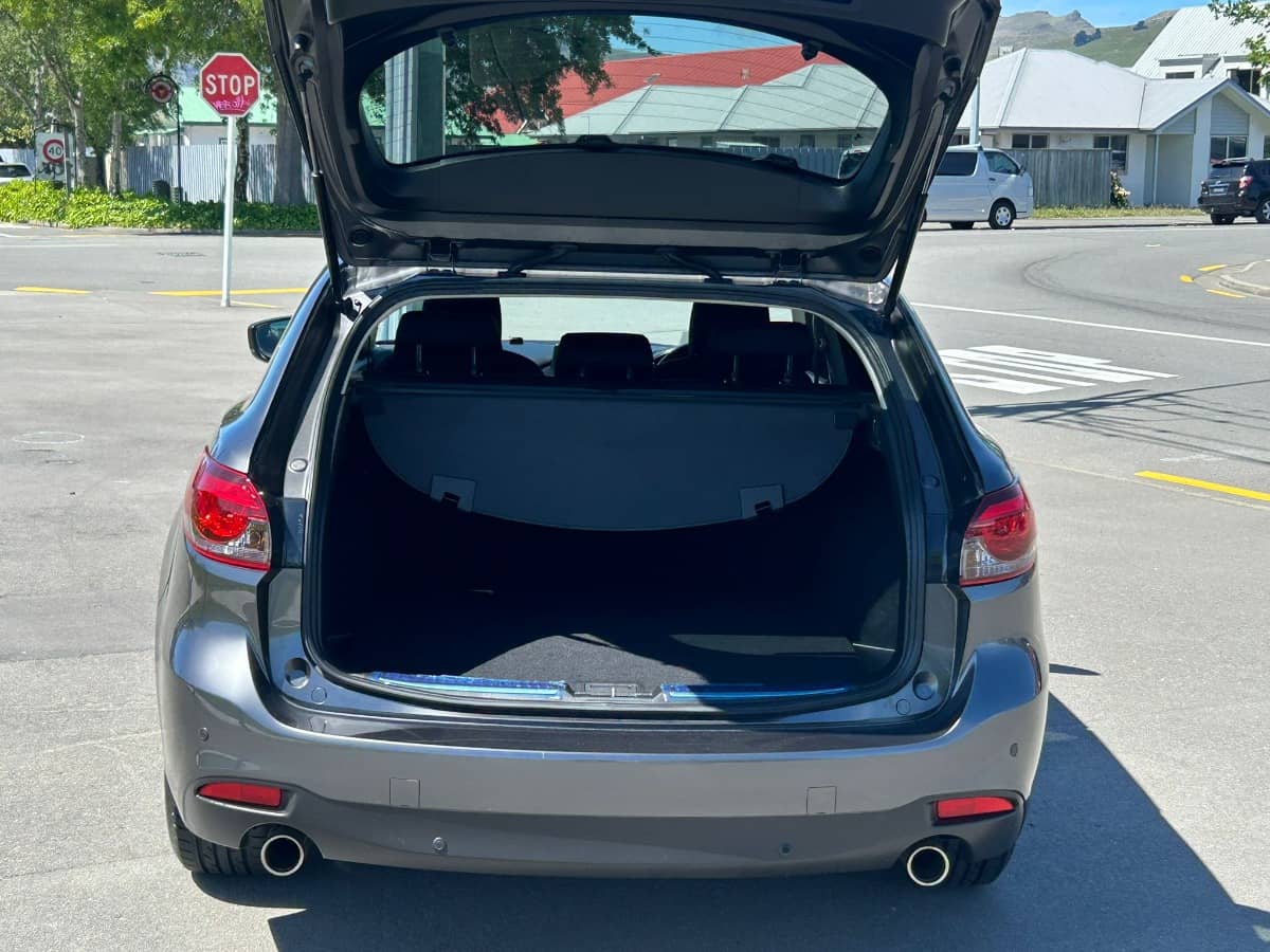 2018 Mazda Atenza photo 7