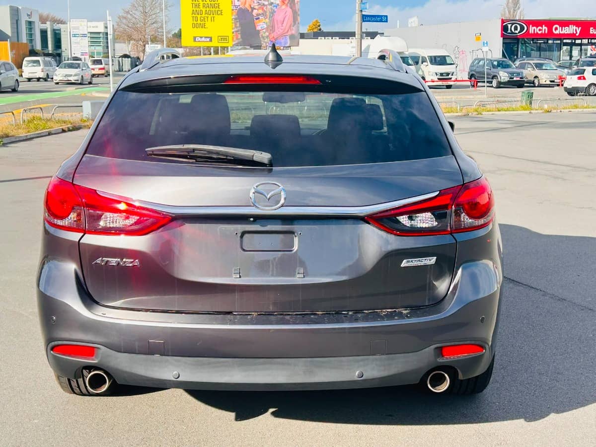 2018 Mazda Atenza photo 4