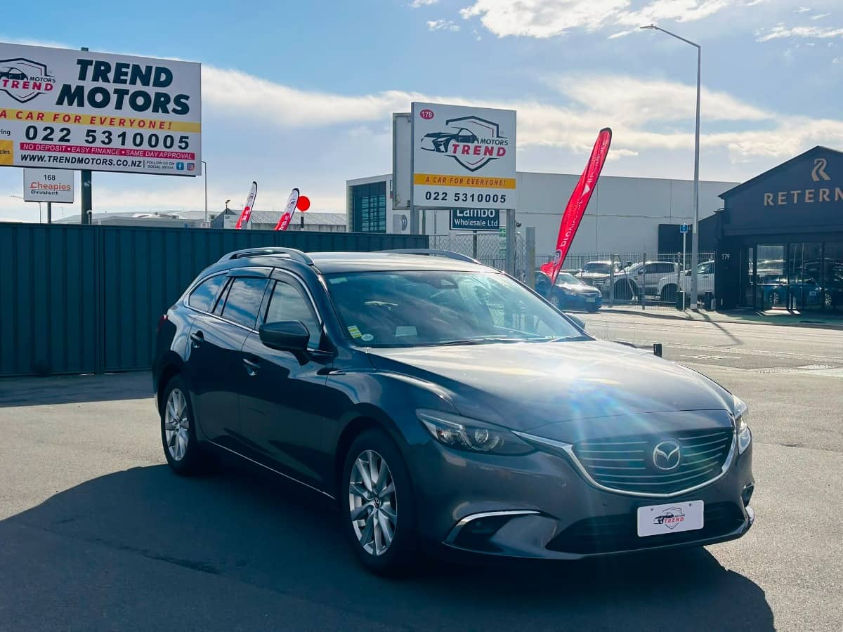 2018 Mazda Atenza photo 3
