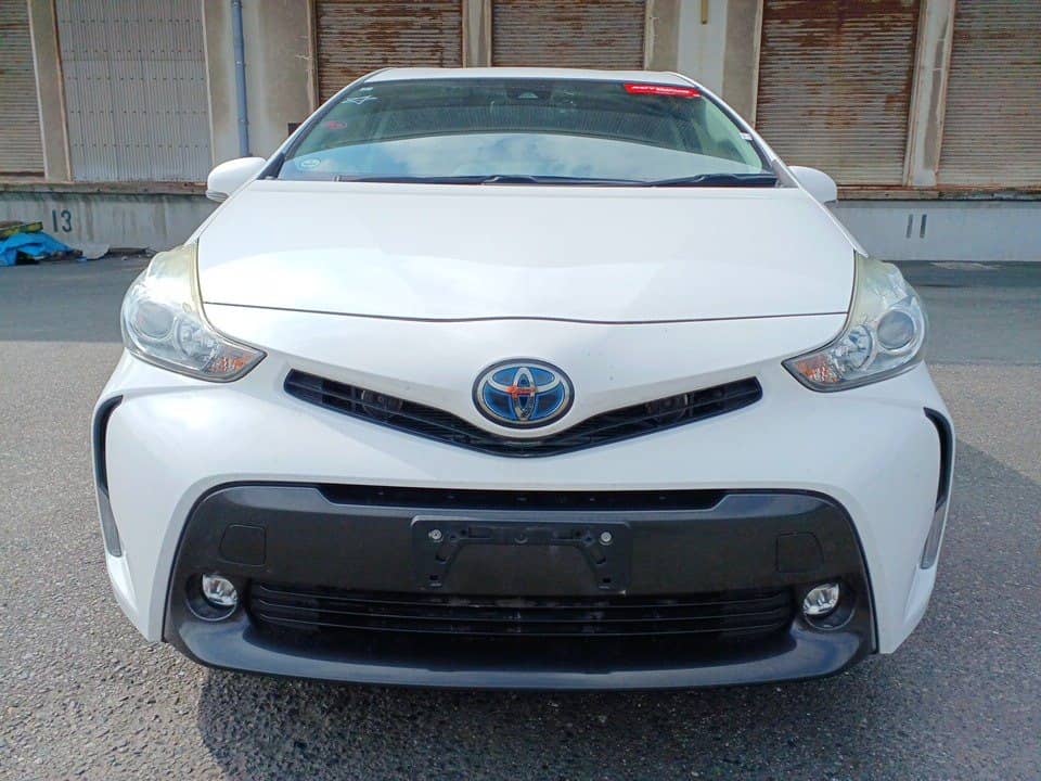2019 Toyota Prius photo 2