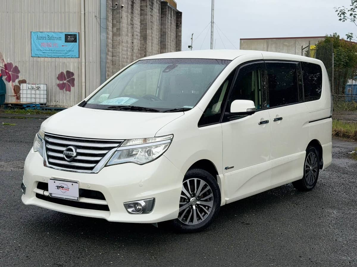 2015 Nissan Serena