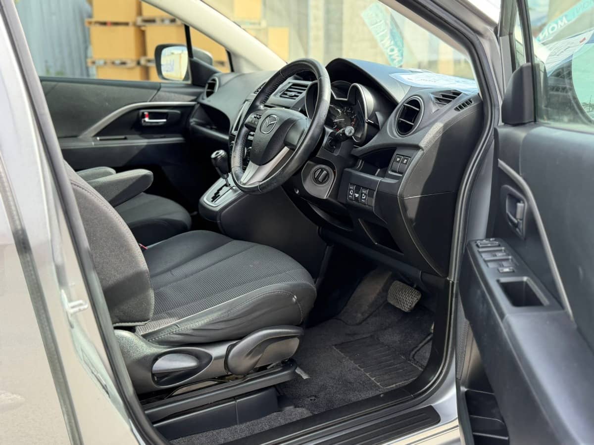 2013 Mazda Premacy photo 14