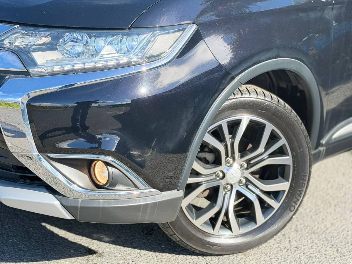 2016 Mitsubishi Outlander photo 22