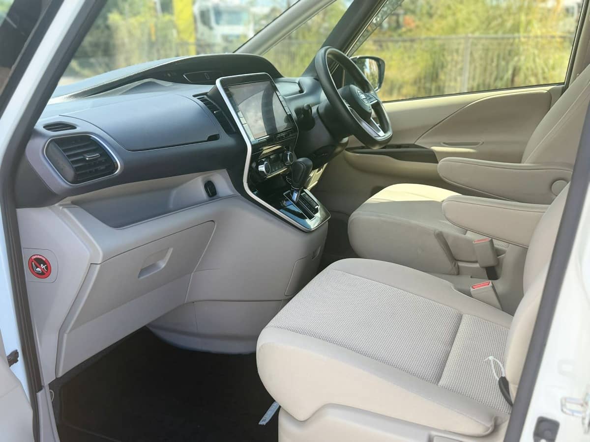2020 Nissan Serena photo 8