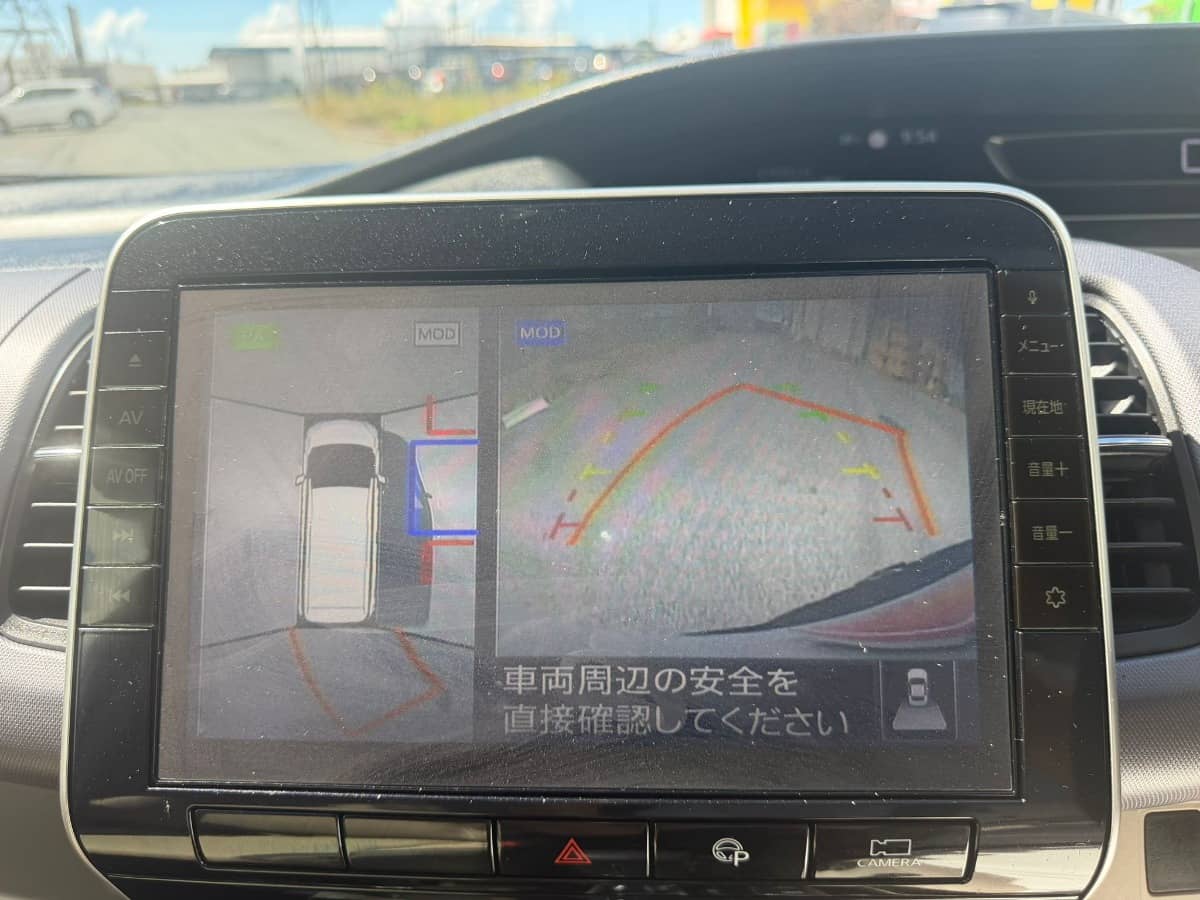 2020 Nissan Serena photo 13