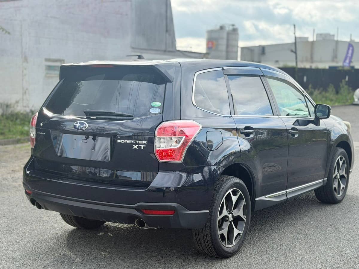 2013 Subaru Forester photo 4