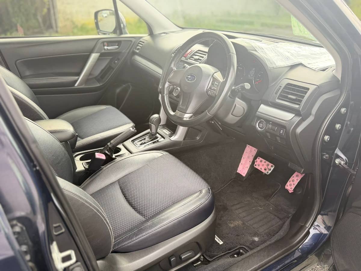 2013 Subaru Forester photo 12