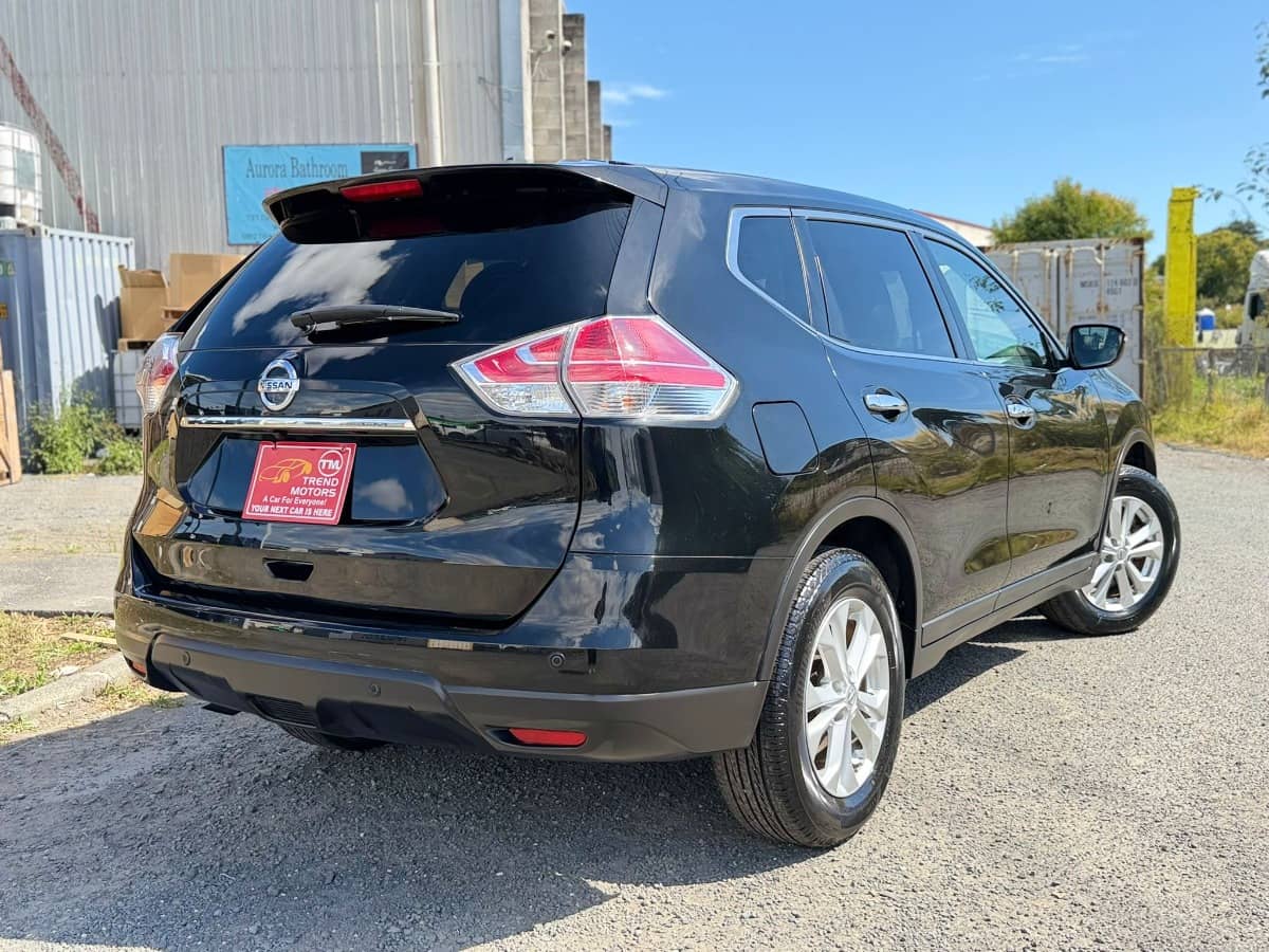 2016 Nissan X-Trail photo 2