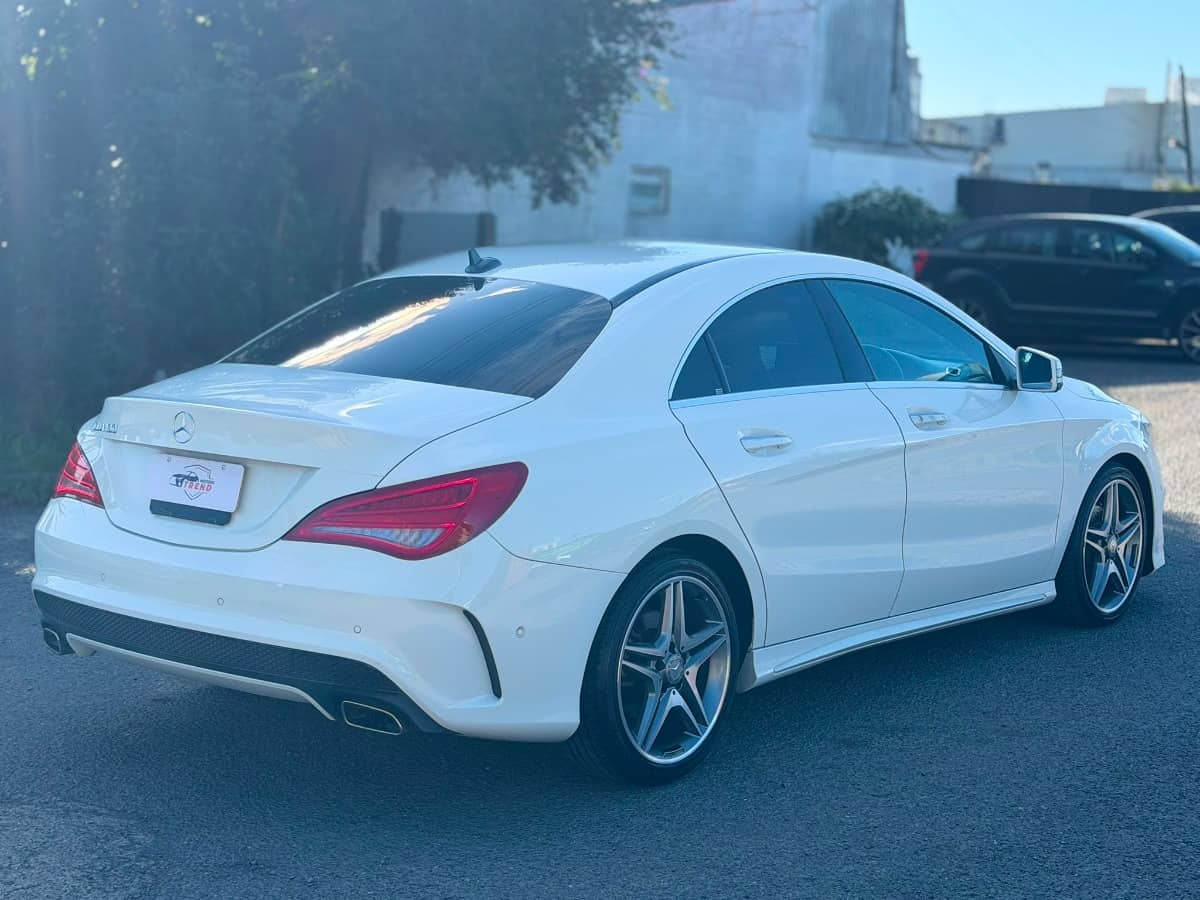 2015 Mercedes-Benz CLA 180 photo 7