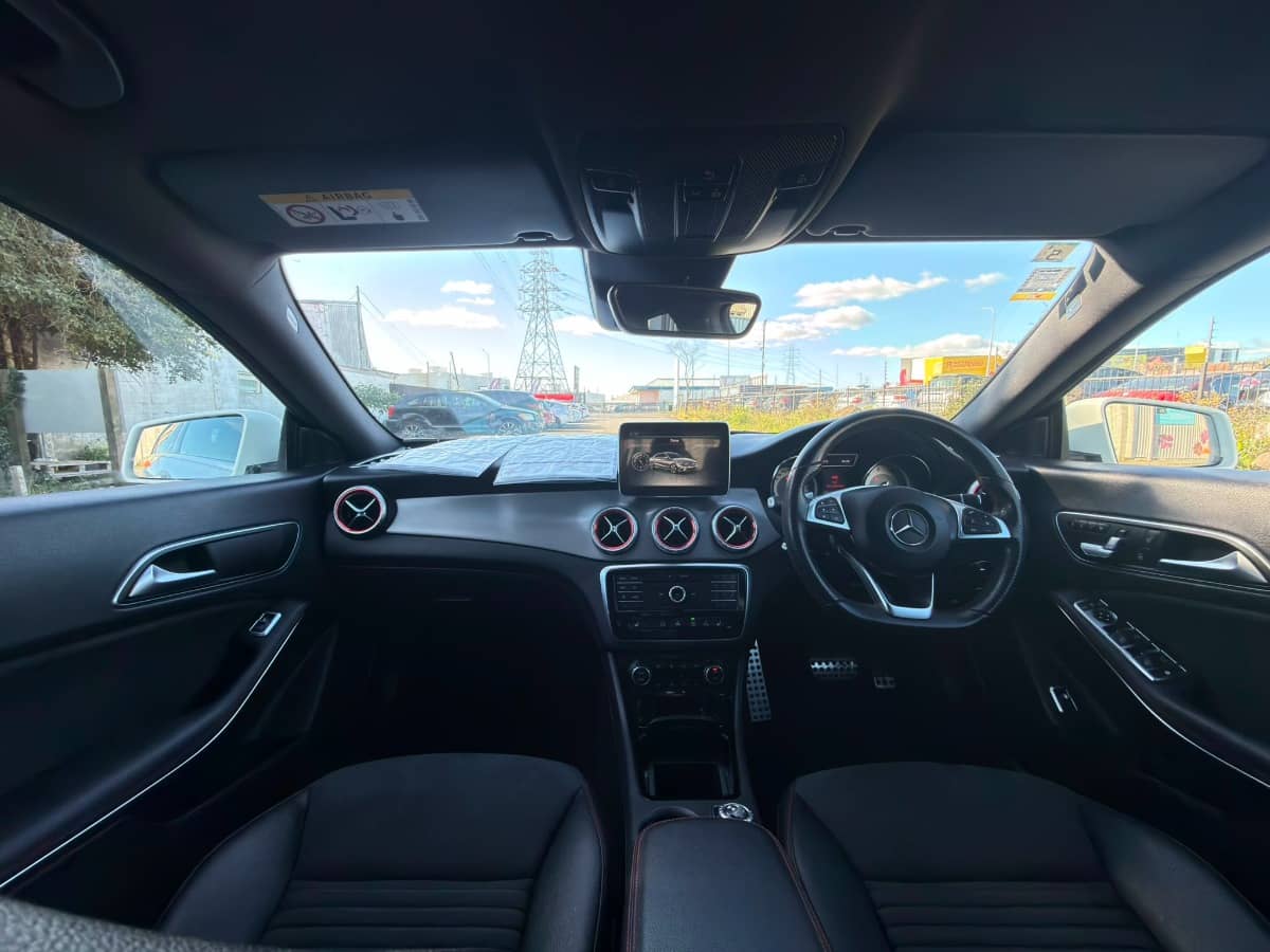 2015 Mercedes-Benz CLA 180 photo 14