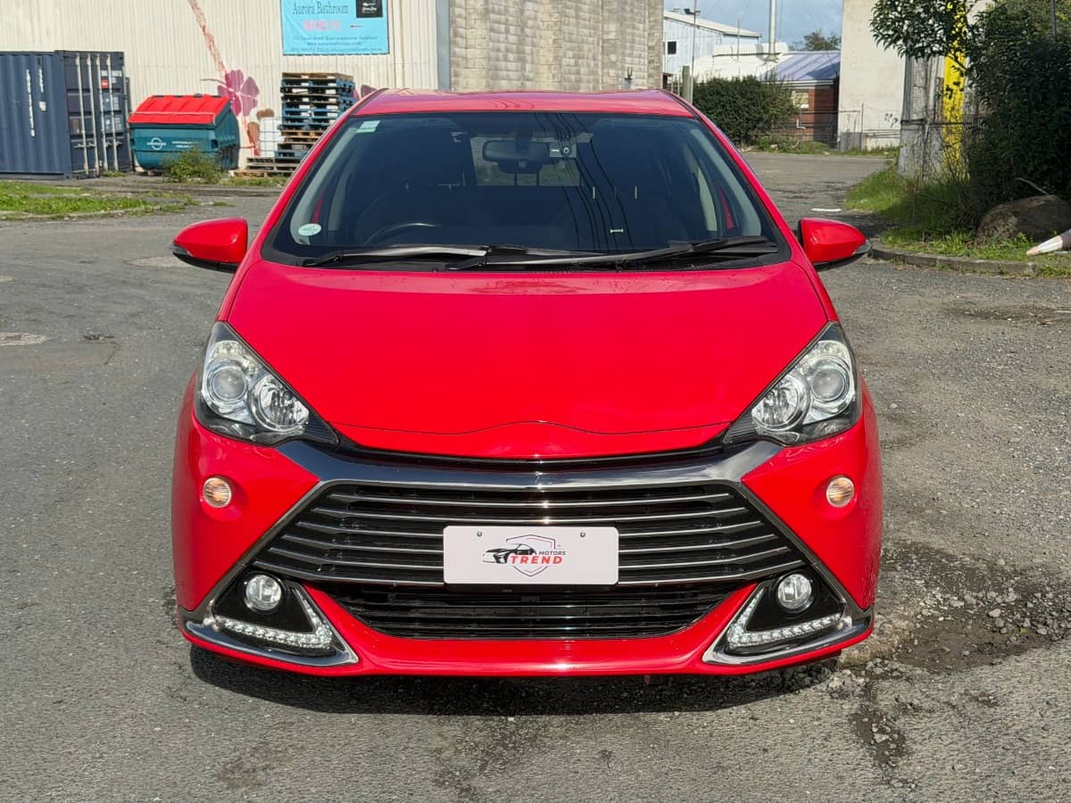 2014 Toyota Aqua photo 5