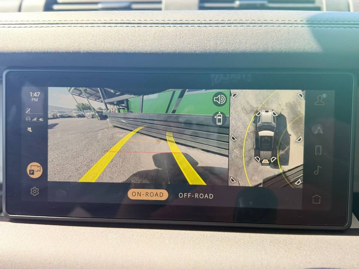 2024 Land Rover Defender photo 14