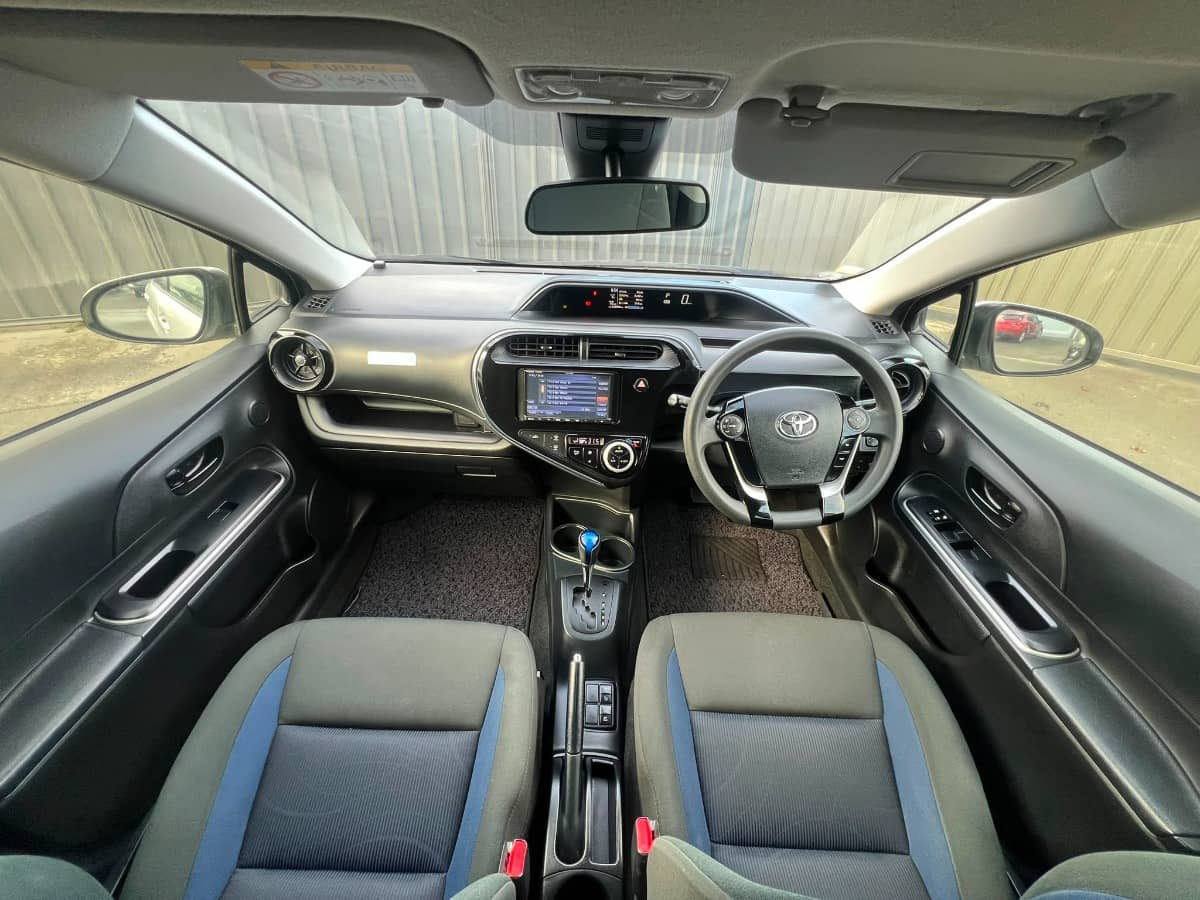2017 Toyota Aqua photo 9