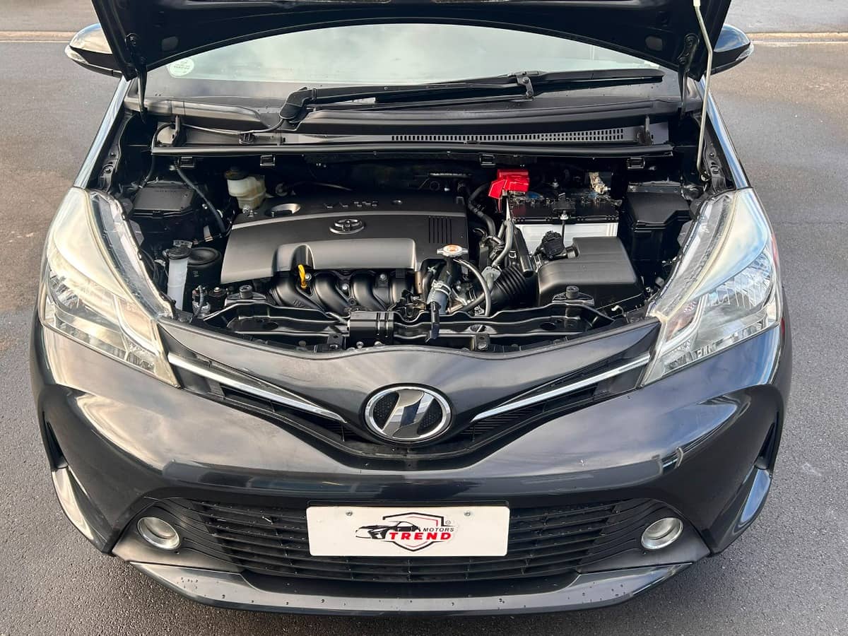 2017 Toyota Vitz photo 22