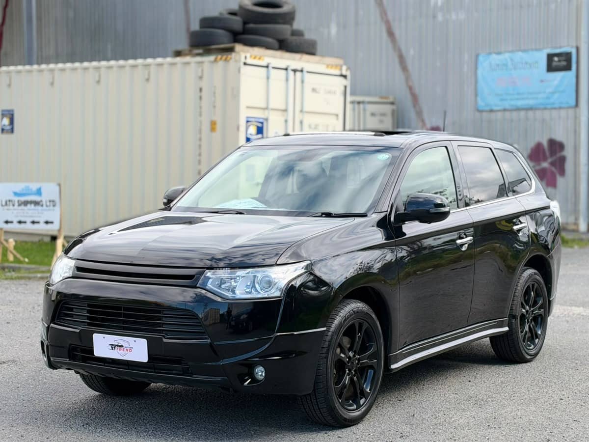 2013 Mitsubishi Outlander photo 3