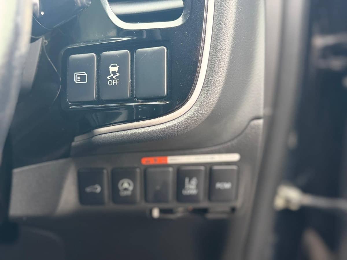 2013 Mitsubishi Outlander photo 17
