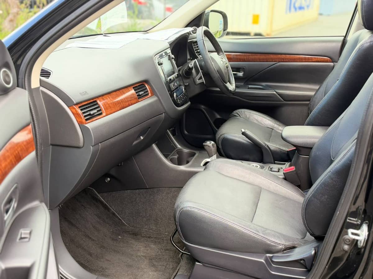 2013 Mitsubishi Outlander photo 10