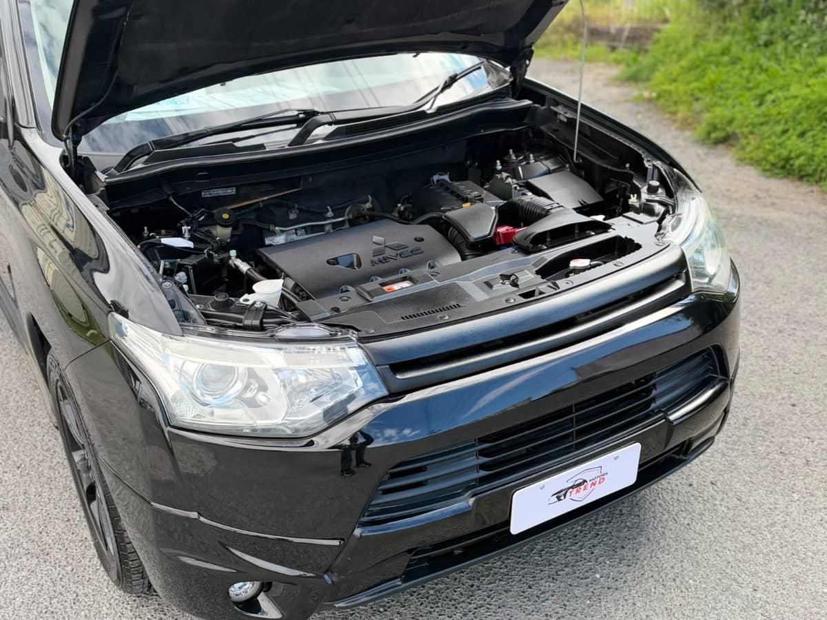 2013 Mitsubishi Outlander photo 21