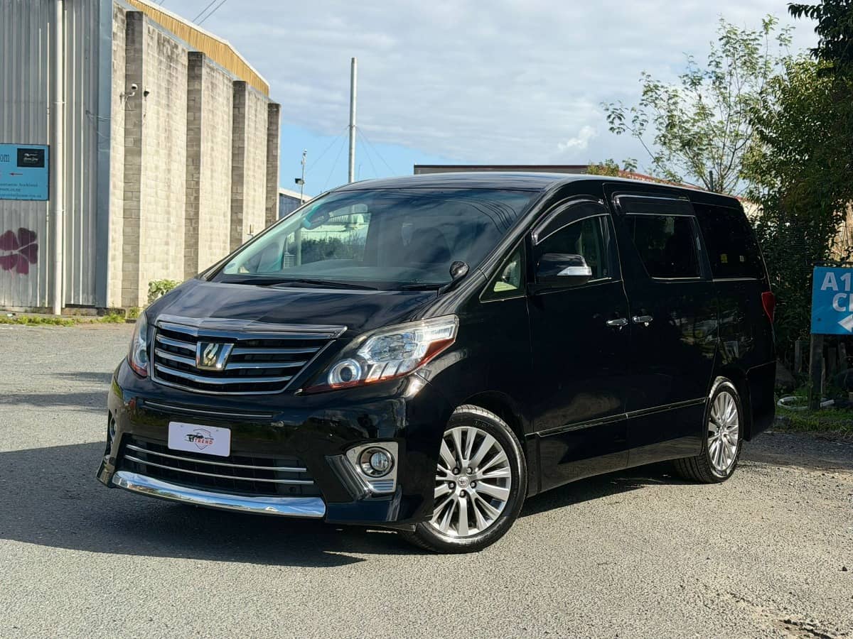 2015 Toyota Alphard