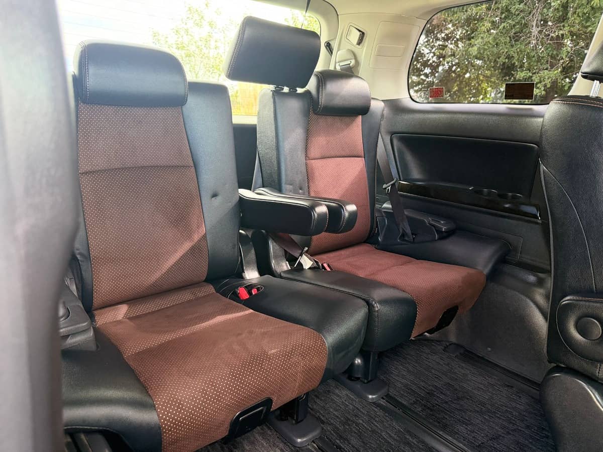 2015 Toyota Alphard photo 20