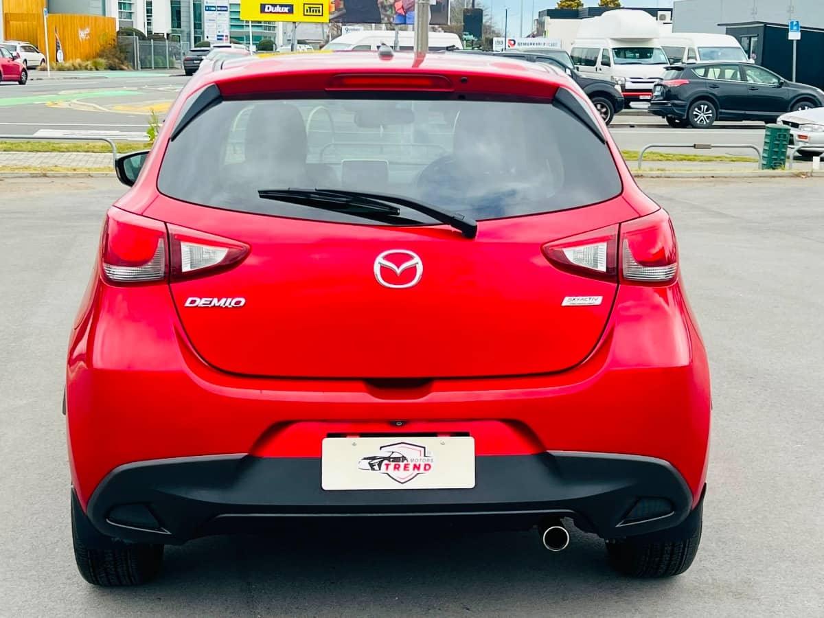 2015 Mazda Demio photo 6