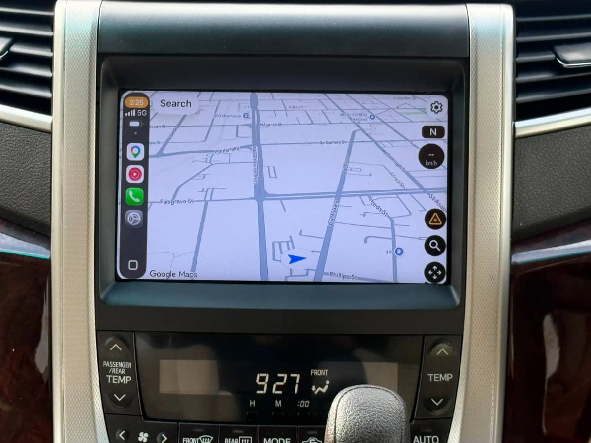 2014 Toyota Vellfire photo 15
