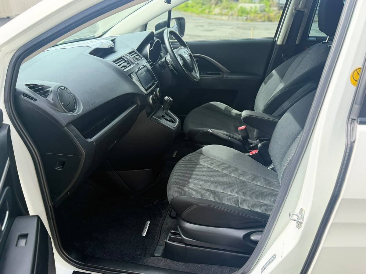 2013 Mazda Premacy photo 10