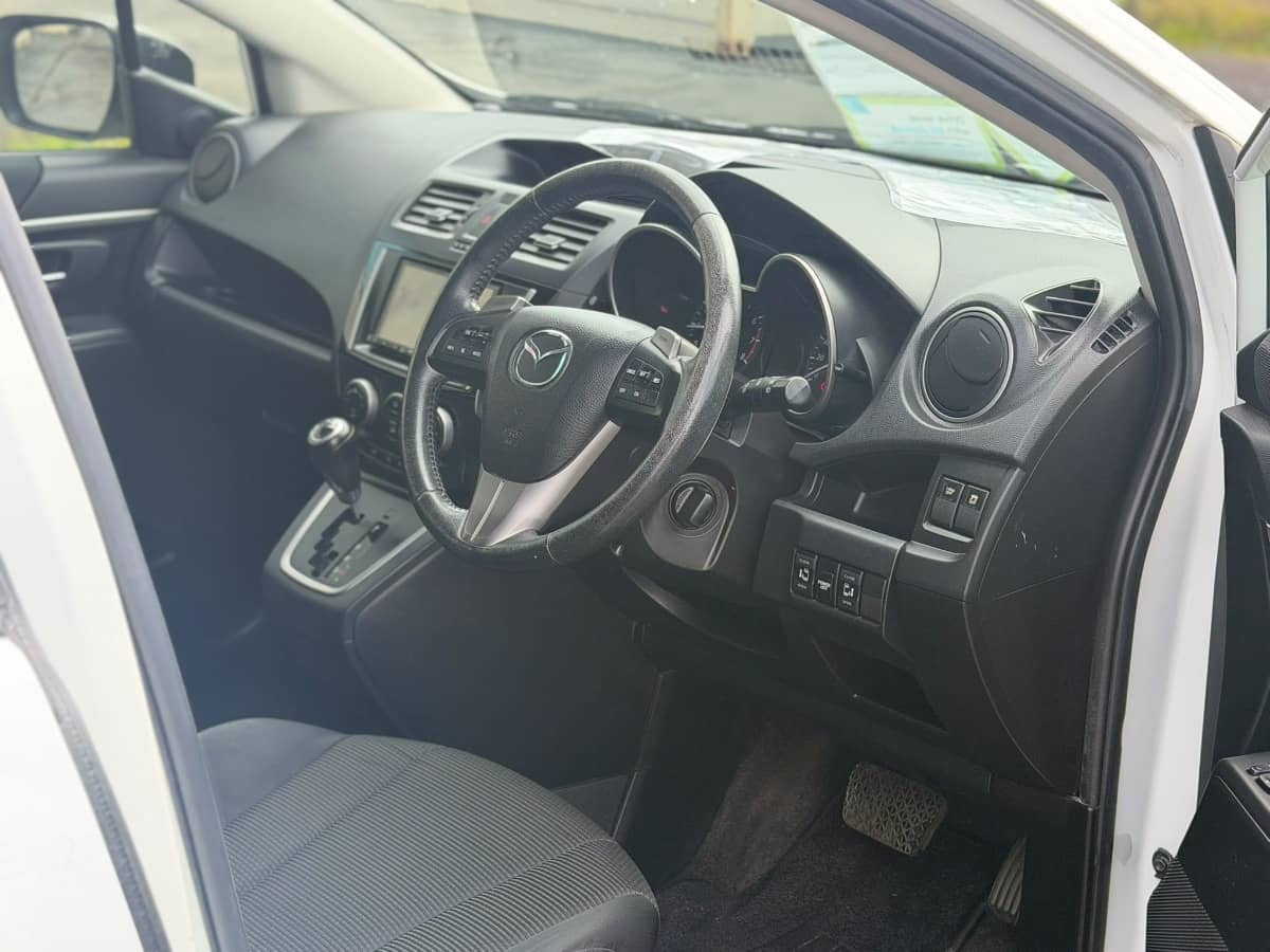 2013 Mazda Premacy photo 13