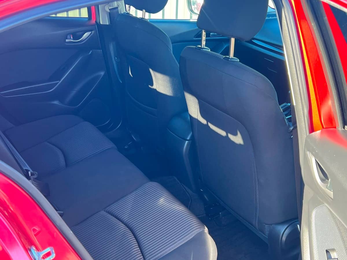 2015 Mazda Axela photo 11