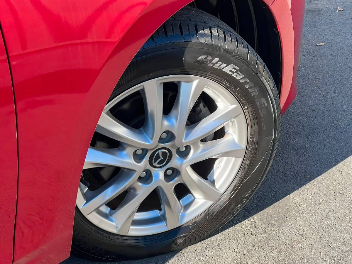 2015 Mazda Axela photo 18