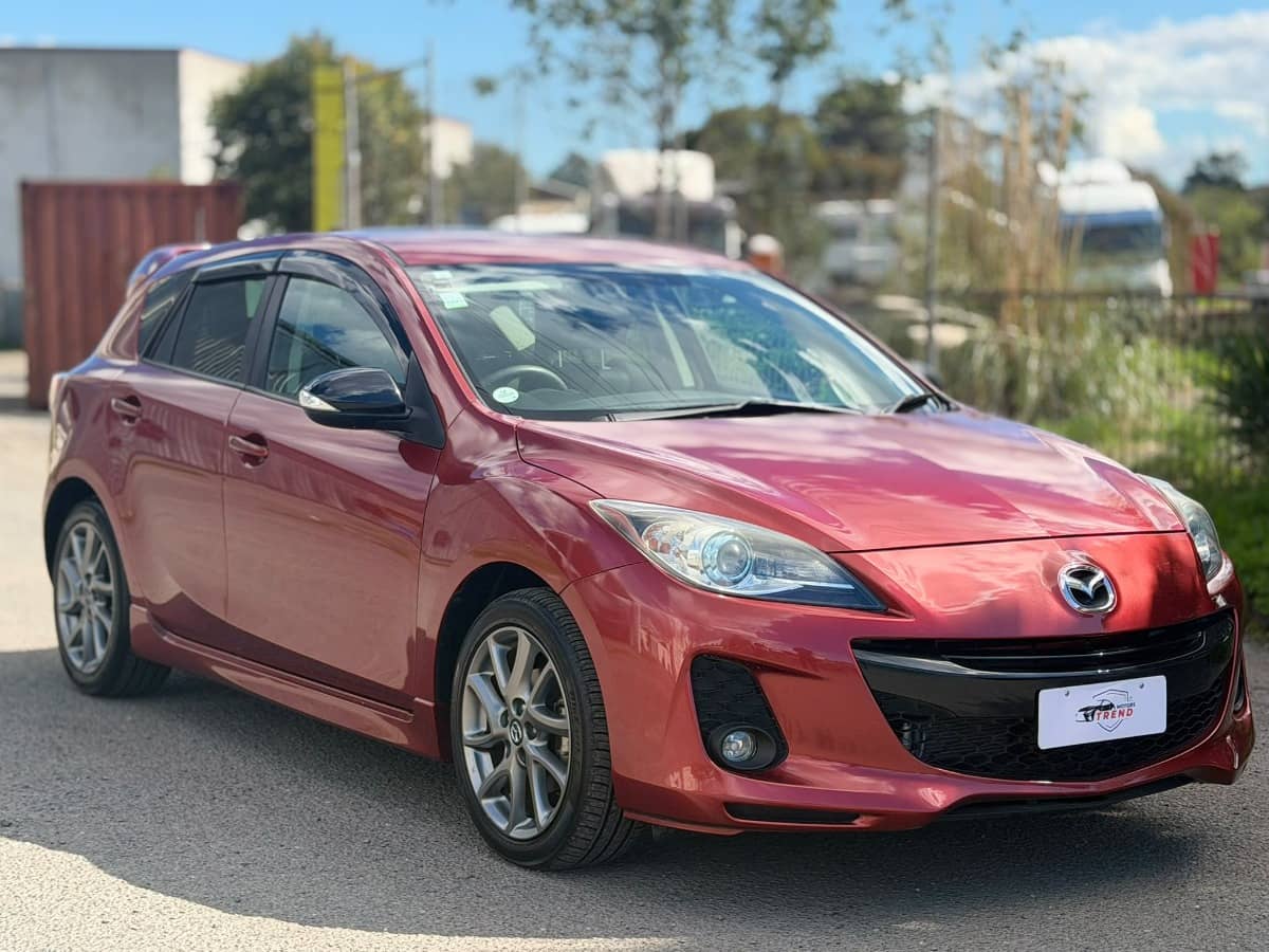 2013 Mazda Axela photo 4