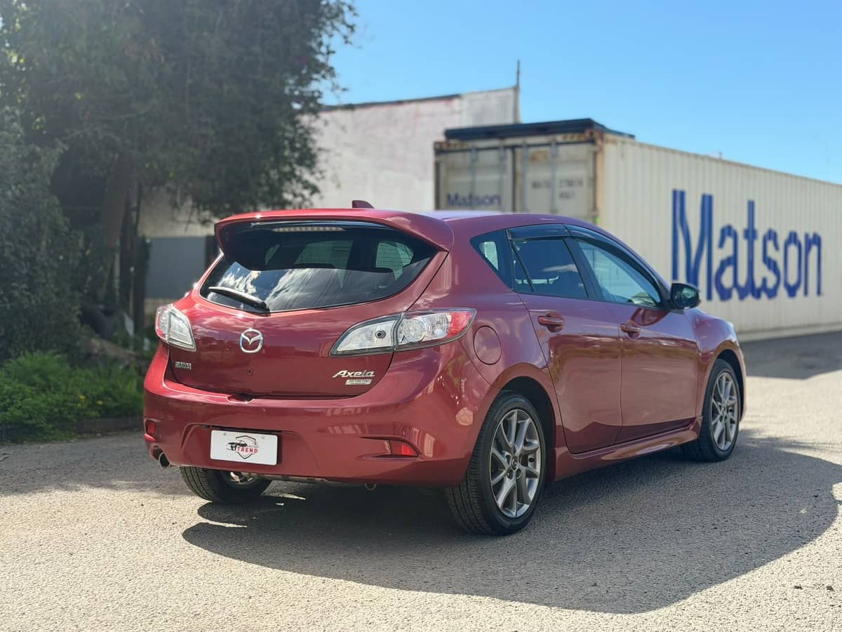 2013 Mazda Axela photo 7
