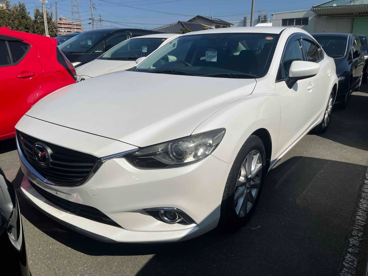 2013 Mazda Atenza photo 1