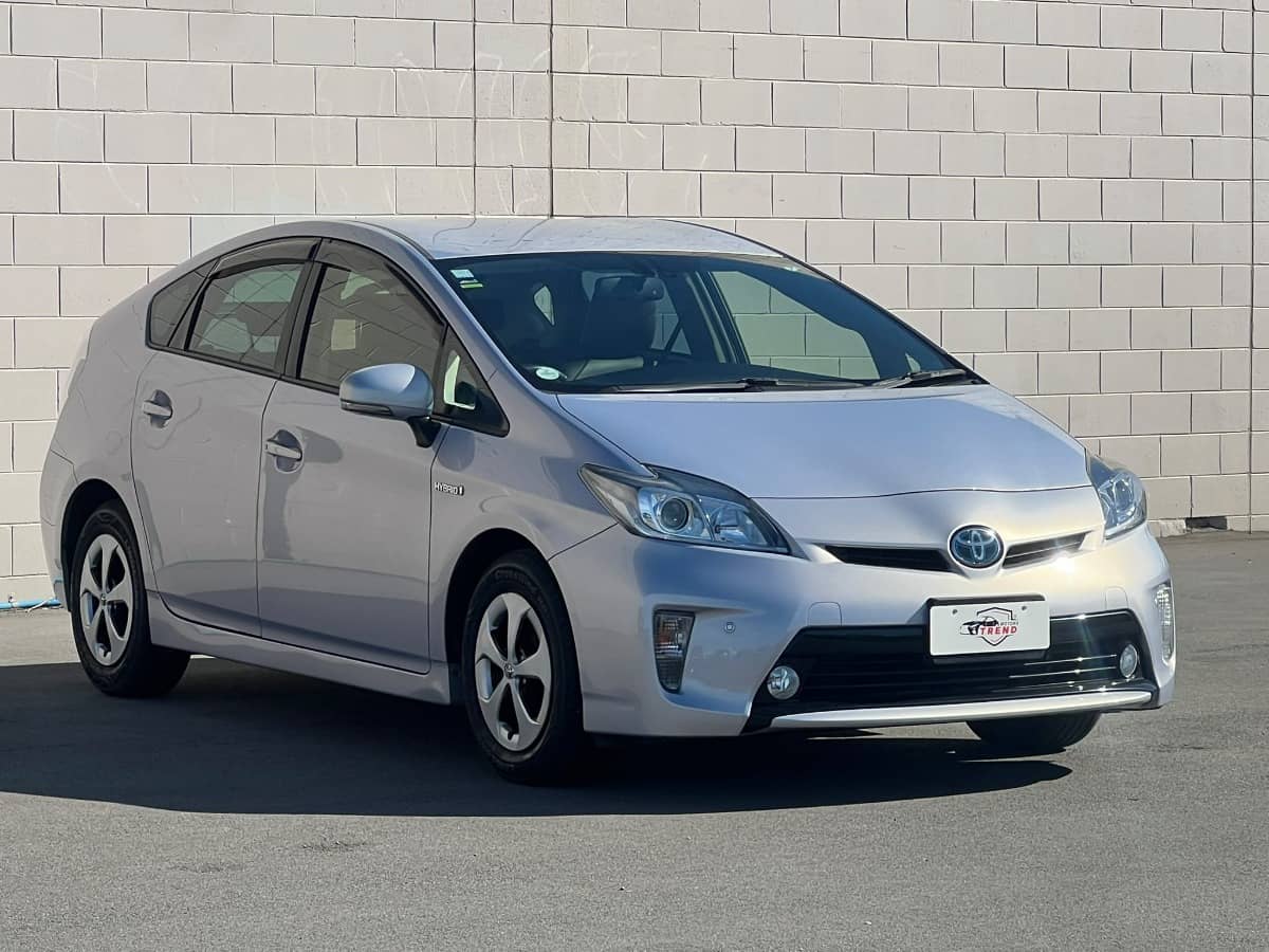 2015 Toyota Prius photo 3