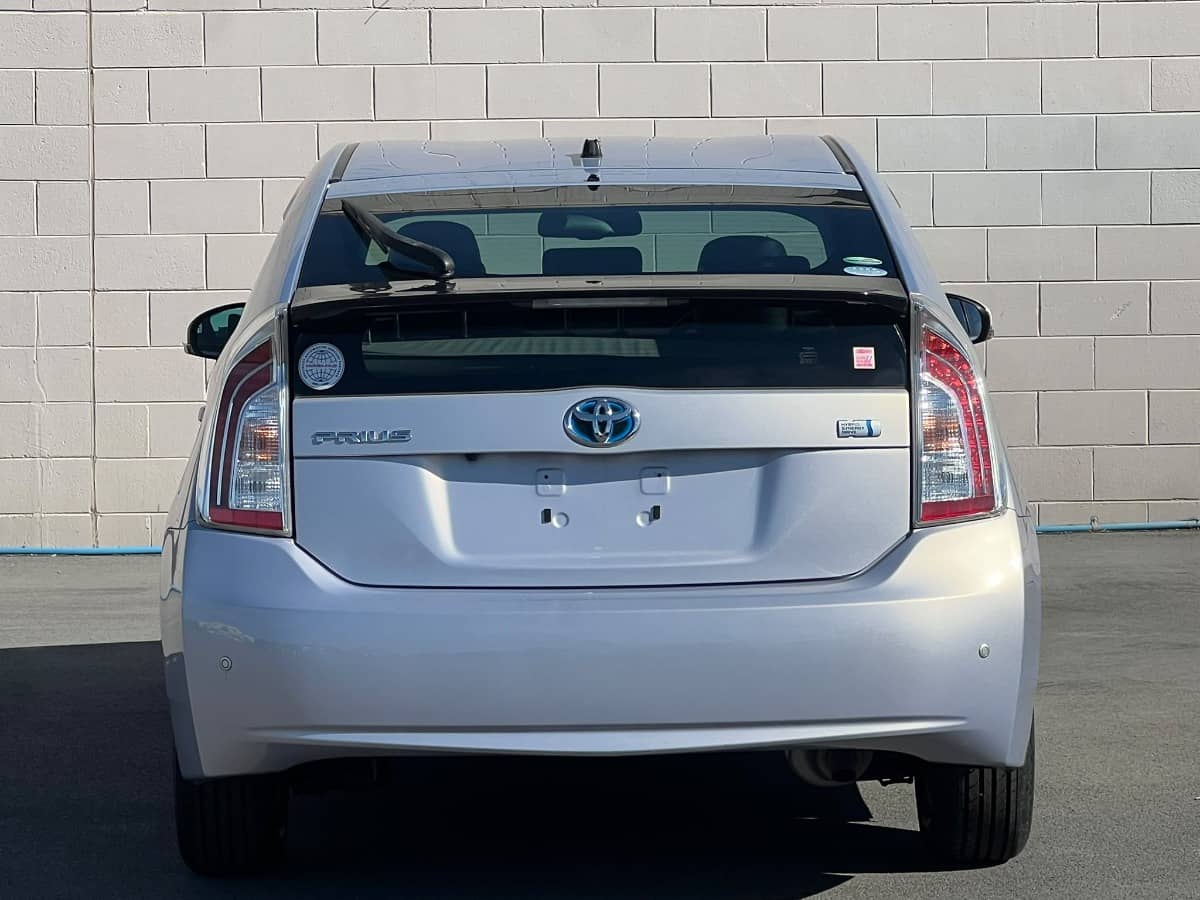 2015 Toyota Prius photo 6