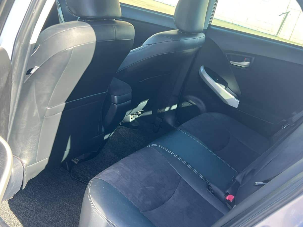 2015 Toyota Prius photo 11