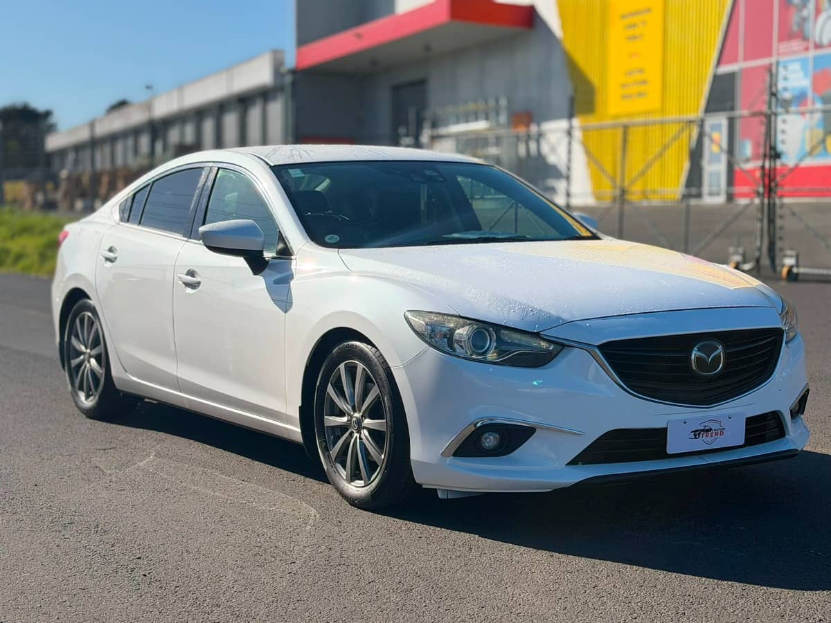 2013 Mazda Atenza photo 4