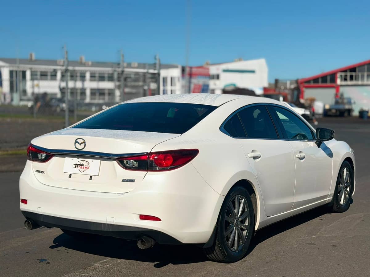 2013 Mazda Atenza photo 5