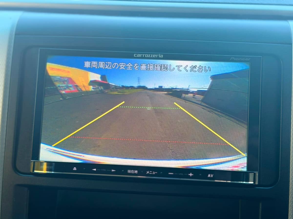2013 Toyota Alphard photo 14