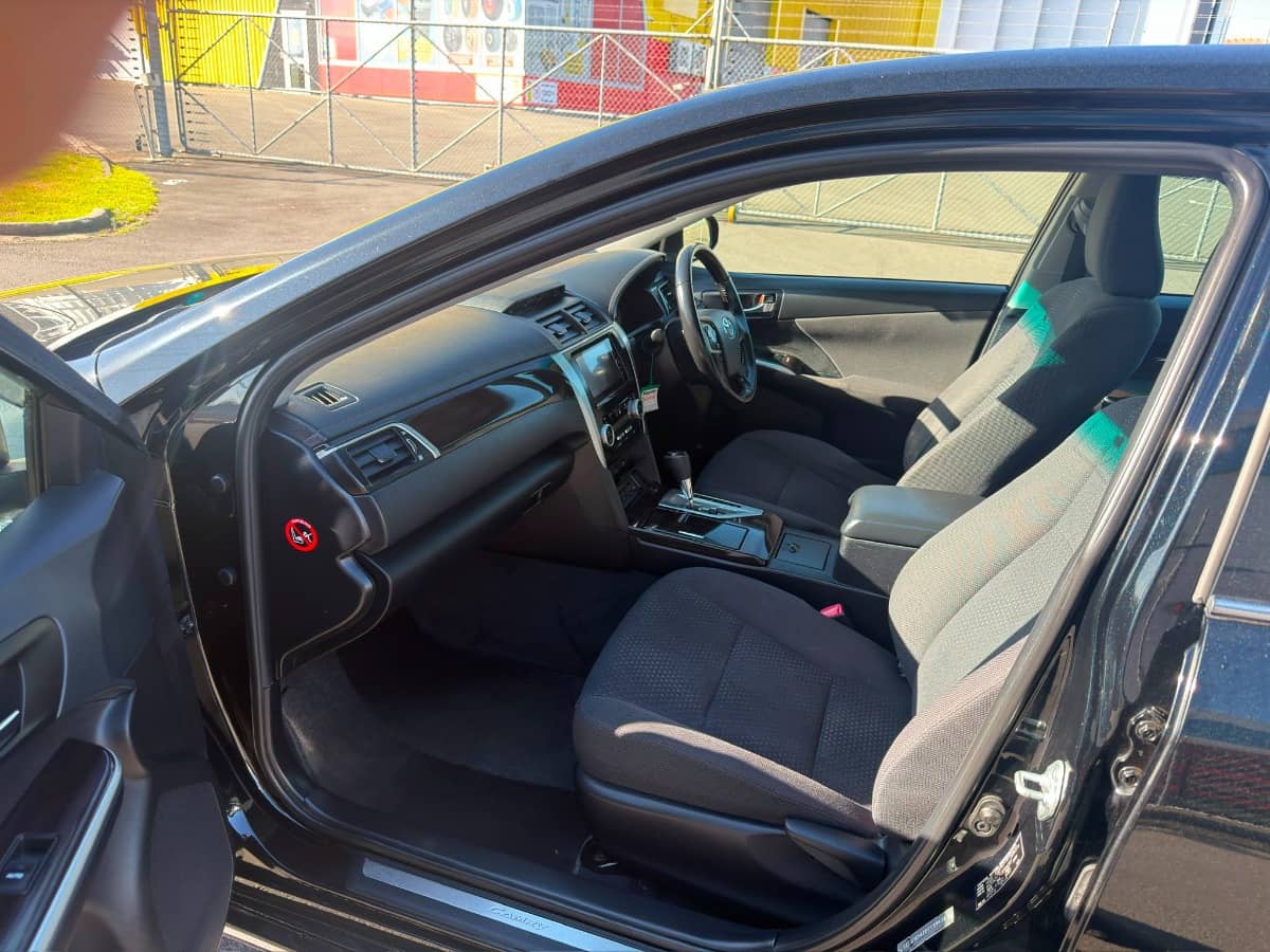 2014 Toyota Camry photo 12