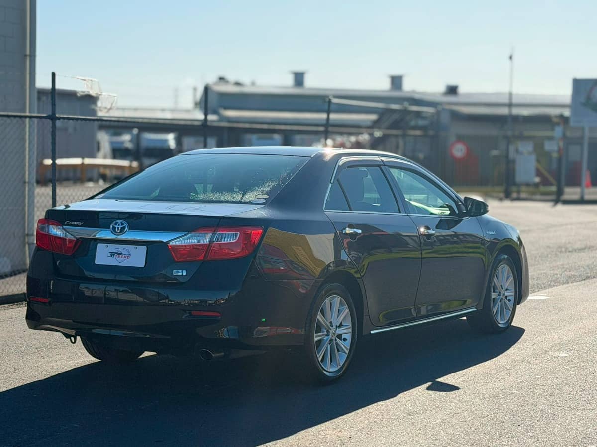 2014 Toyota Camry photo 6