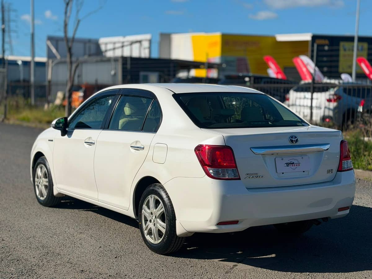 2014 Toyota Corolla photo 6