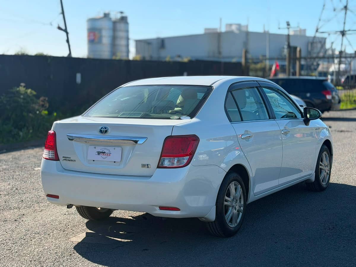 2014 Toyota Corolla photo 8