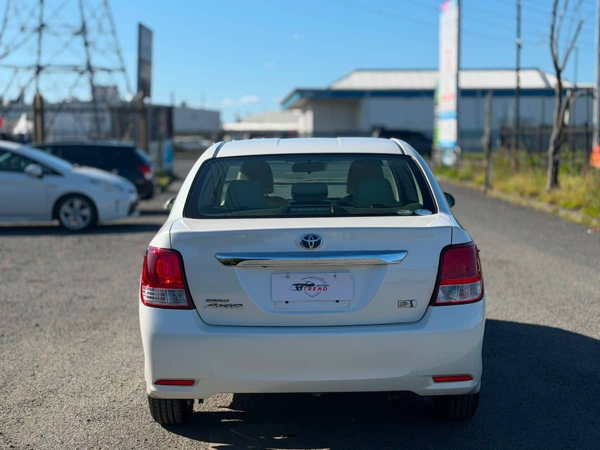 2014 Toyota Corolla photo 7