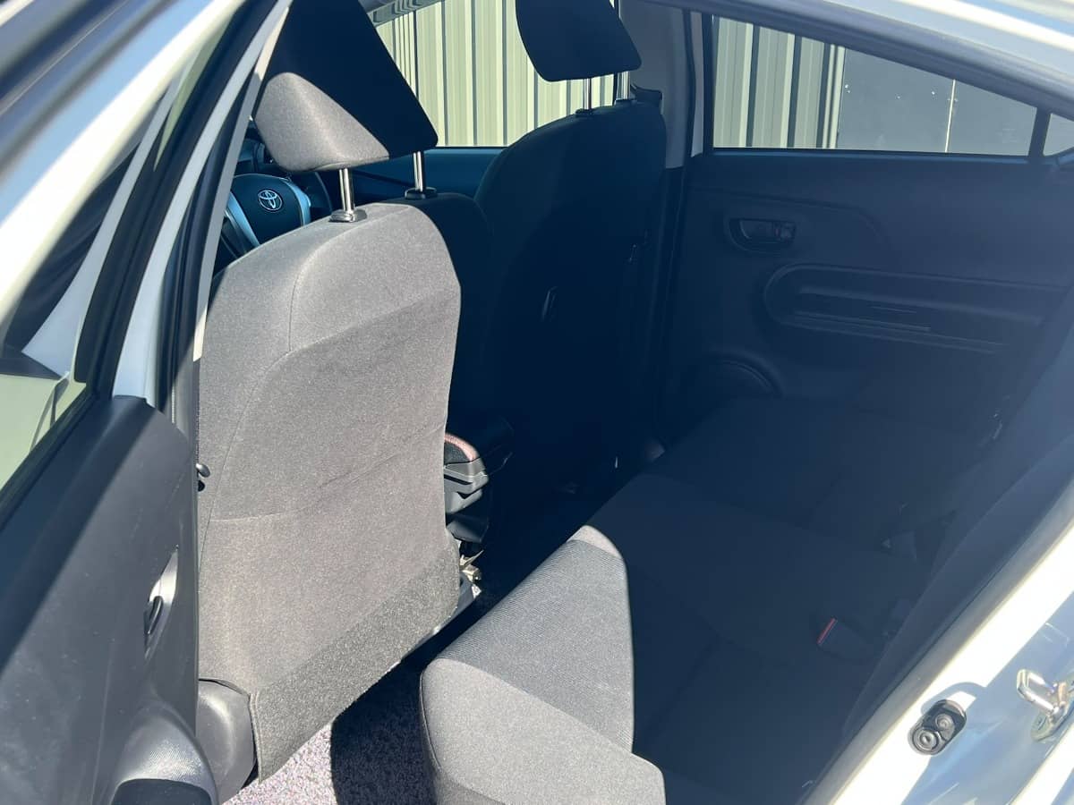 2016 Toyota Aqua photo 12