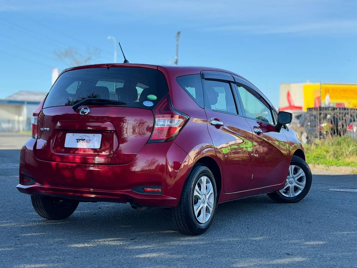 2017 Nissan Note photo 2